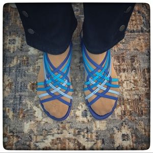 Impo Rezi Stretchy Strappy Wedge Sandals 🦋